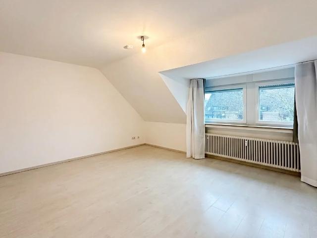 ATTRAKTIVE 3 ZIMMERWOHNUNG IN GEFRAGTER KREFELDER WOHNLAGE ZUR MIETE!