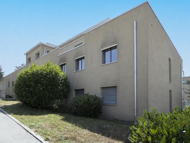 attraktive 4.5 Zimmerwohnung mit Balkon zu vermieten