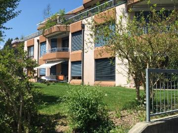 Attraktive 4.5 Zimmerwohnung im Erdgeschoss