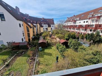 Attraktive 4 Zimmer Maisonette mit Südbalkon, Waldrandlage