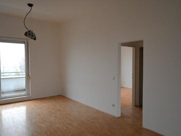 Attraktive 4 Zimmer Dachgeschosswohnung in Hörsching – Hell, großzügig und modern
