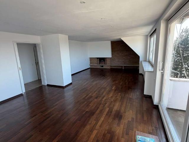Attraktive 4 Zimmer Dachgeschosswohnung in Remscheid