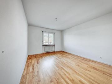Attraktive 4 Zimmer Wohnung im 2. OG