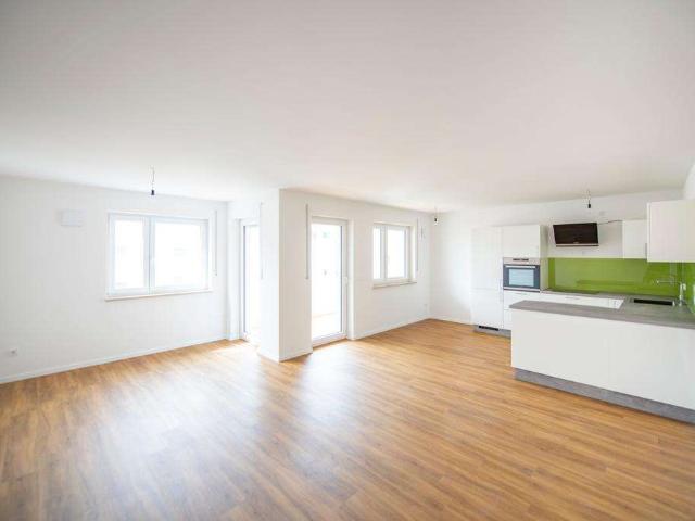 Attraktive 4 Zimmer Wohnung in Augsburg