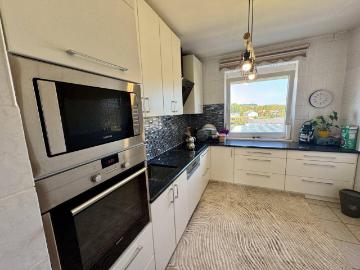 Attraktive 4 Zimmer Wohnung mit Balkon in Fehring …! für Anleger oder Eigenbedarf