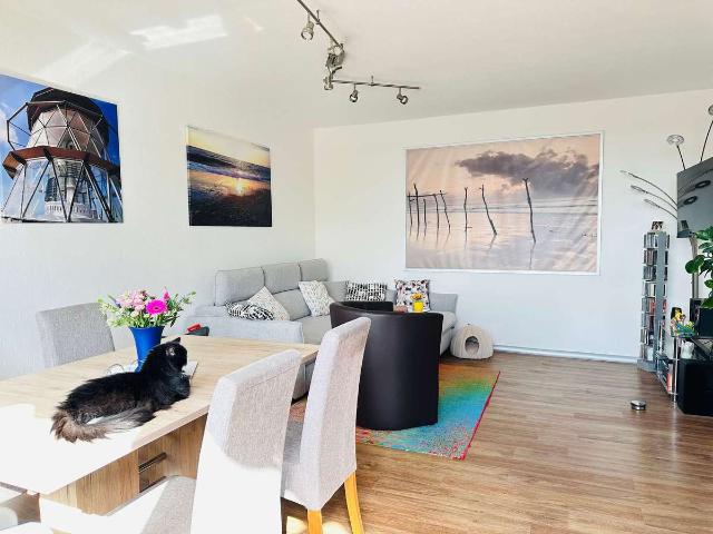 Attraktive 4 Zimmer Wohnung mit Balkon & Stellplatz – 144.000 €