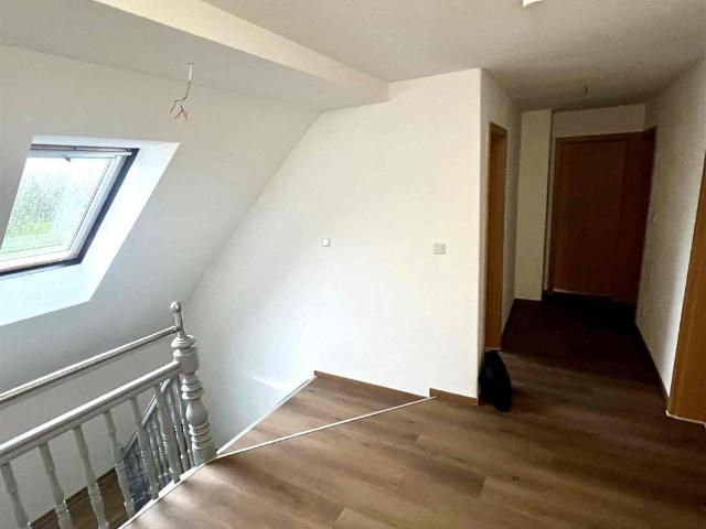 Attraktive 4 Zimmer Wohnung mit Tageslichtbad in Pegau!