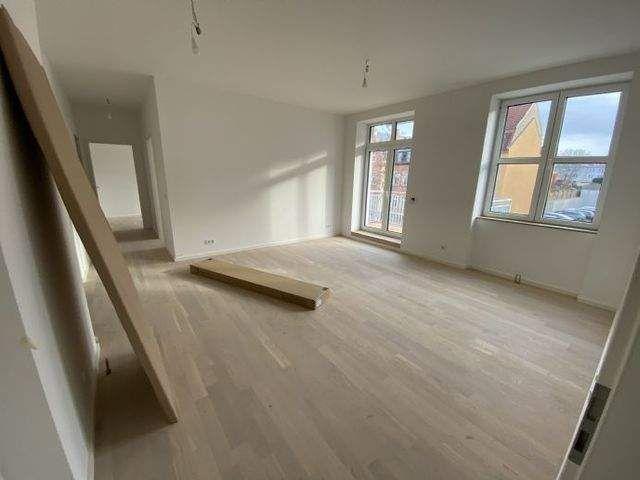 attraktive 4 Zimmerwohnung mit Balkon zu vermieten!