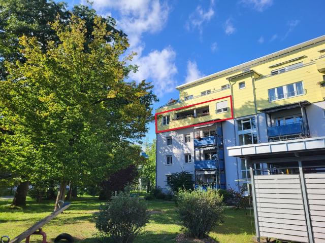 Attraktive 5 Zimmer Wohnung in der Karlsruher Nordstadt – hell mit freiem Blick ins Grüne