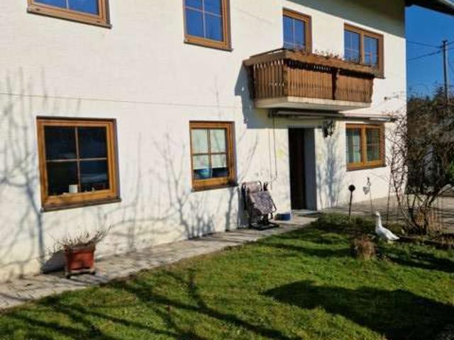 Attraktive 6 Zimmer Doppelhaushälfte mit Studio in Buch am Buchrain, Buch am Buchrain