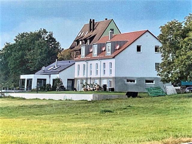 attraktives 5 Zimmer Reiheneckhaus in Altdorf bei Nürnberg, Baujahr 2021, OT Unterwellitzleithen
