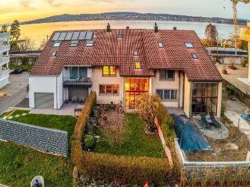 Attraktives 5.5 Zi. Reiheneinfamilienhaus mit Seesicht im steuergünstigem Freienbach