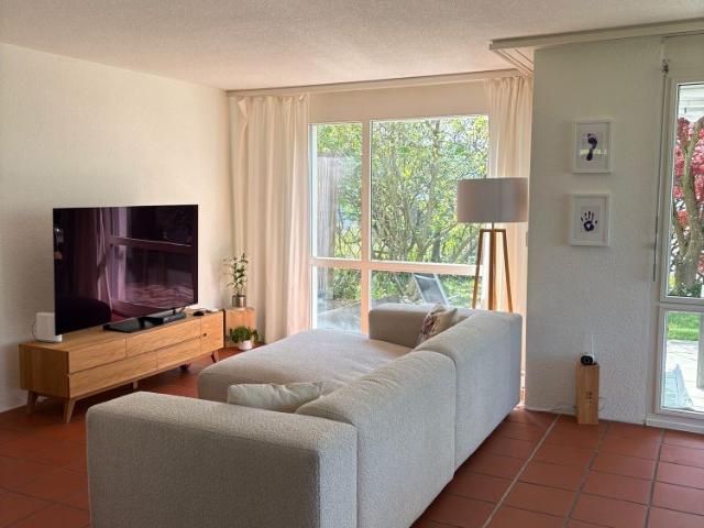 Attraktives 7.5 Zimmer Doppelhaus mit Seesicht in Männedorf