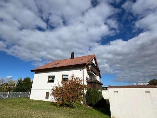 Attraktives 3 Fam. Haus in Althengstett – 3 Wohnungen, 3 Garagen und laufende Mieteinnahmen