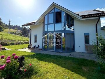 Attraktives Wohnhaus mit zwei Wohneinheiten