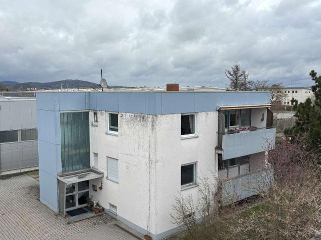 Attraktives Zweifamilienhaus in Cham zum Verkauf, teilweise vermietet
