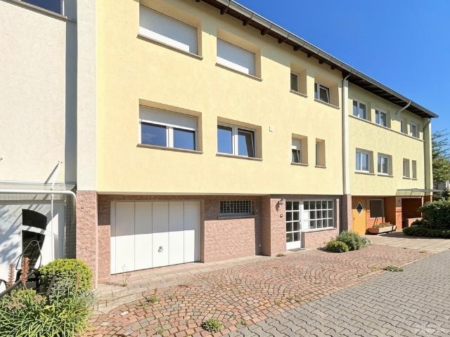 Attraktives Dreifamilienhaus in Mannheim Neckarstadt – Kapitalanlage mit Entwicklungspotenzial