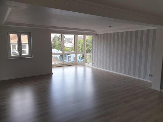 Attraktives Dreizimmerwohnung 98 m² in Köln Niehl zu verkaufen