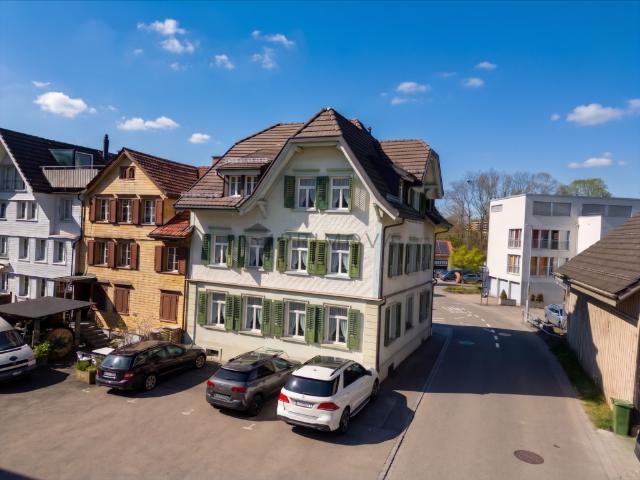 Attraktives Eckhaus mit zwei Wohneinheiten ideal für Familien oder Investoren