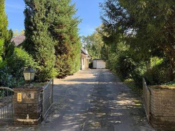 Attraktives Ein bis Zweifamilienhaus mit Garage in idyllischer Lage von Stuhr Fahrenhorst