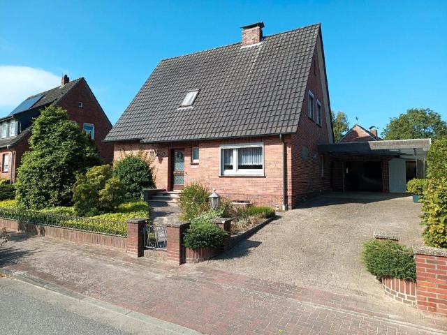 Attraktives Einfamilienhaus Rastede Kleibrok, 500 m² Grundstück