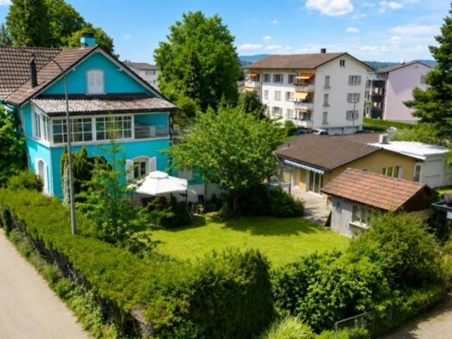 ATTRAKTIVES ENTWICKLUNGSGRUNDSTÜCK MIT ZUKUNFTSPOTENZIAL
