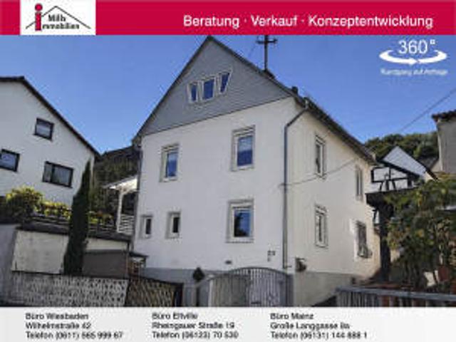 Attraktives freistehendes Einfamilienhaus teilweise mit Blick und schönen Terrassen