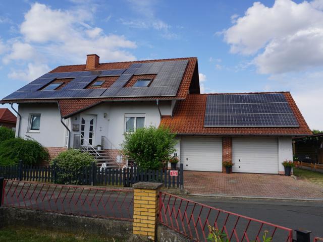Attraktives Haus mit viel Platz für eine Familie. Keine Käuferprovision!