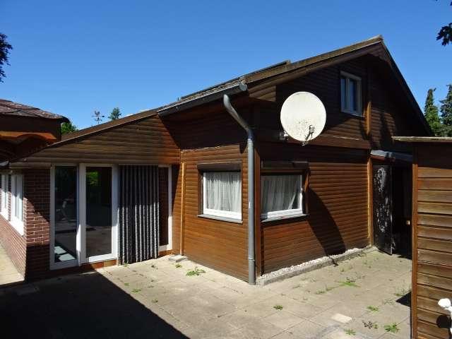 Attraktives Haus mit gepflegtem Garten in ruhiger Lage