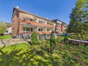Attraktives Investment: MFH mit 12 WE, Kita, Büro und Ausbaureserve in ruhiger Lage