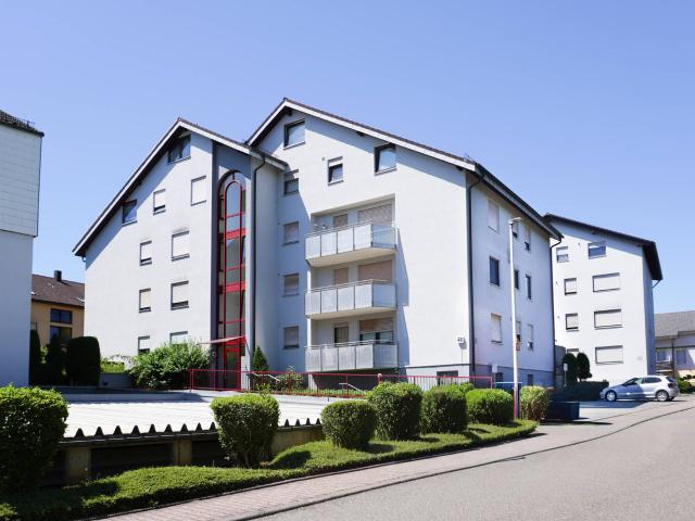 Attraktives Investment in Leingarten: Vermietete 2 Zi. Wohnung 2. OG mit Balkon und TG Stellplatz