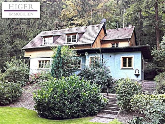 Liebliches Landhaus inmitten der Stadt!