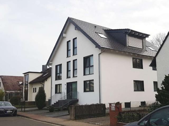 Attraktives Mehrfamilienhaus mit 3 großzügigen Wohneinheiten