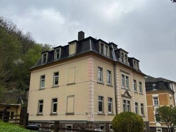 Attraktives Mehrfamilienhaus mit Entwicklungspotenzial in Freital