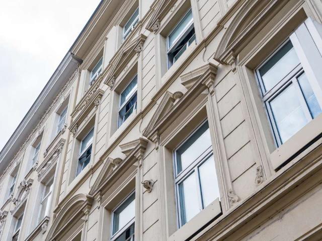 Attraktives Mehrfamilienhaus mit Gewerbeeinheit in Top City Lage von Köln