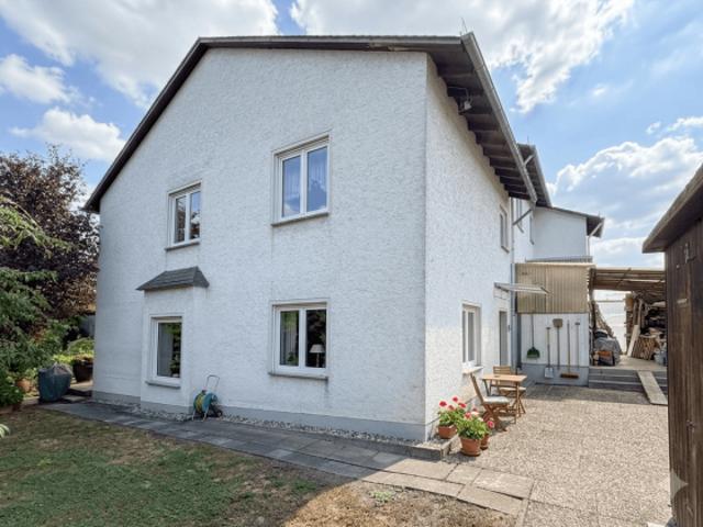 Attraktives Mehrfamilienhaus mit Potenzial in Wiesbaden Biebrich