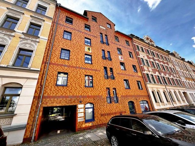Attraktives Mehrfamilienhaus Bj 1998 mit Aufzug, Balkonen, Stellplätzen in Schloßchemnitz