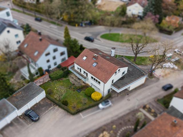 Attraktives MFH mit Gewerbeeinheit und Entwicklungspotential in HN Ost