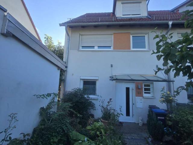 Attraktives Reiheneckhaus in familienfreundlicher Lage