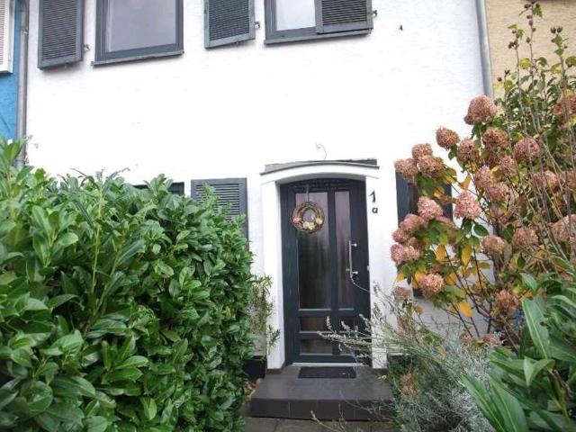 Attraktives Reihenmittelhaus mit Garten, Balkon und Stellplatz in gefragter Lage von 53179 Bonn Lann