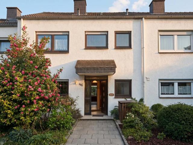 Attraktives Reihenmittelhaus mit Garten in Moers Asberg