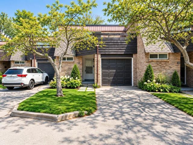 Att/Row/Townhouse Property