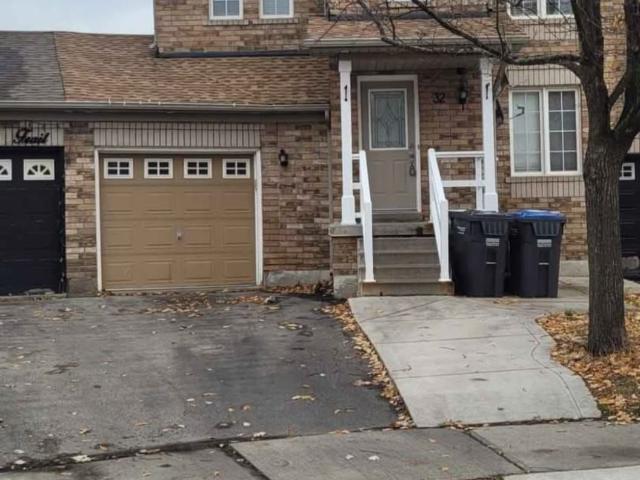 Att/Row/Townhouse Property