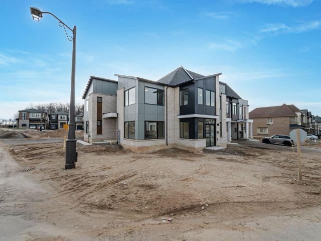 Att/Row/Townhouse Property