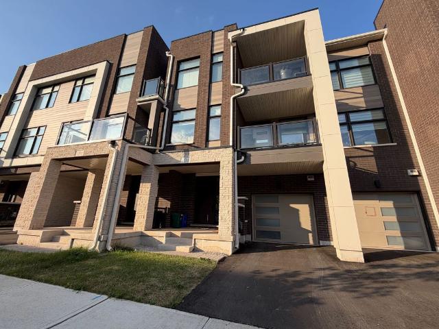Att/Row/Townhouse Property