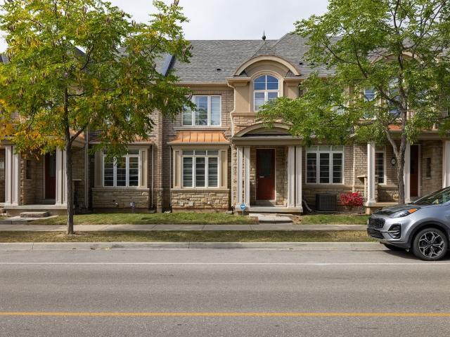 Att/Row/Townhouse Property