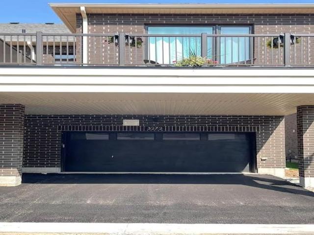 Att/Row/Townhouse Property