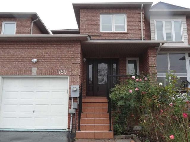 Att/Row/Townhouse Property