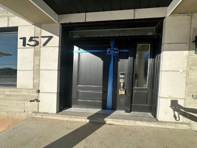 Att/Row/Townhouse Property