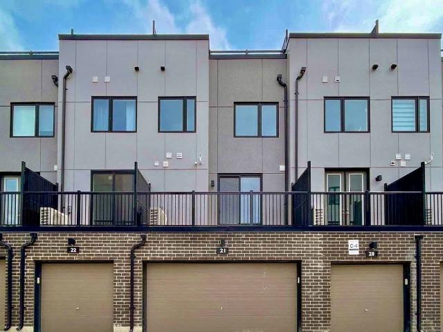 Att/Row/Townhouse Property